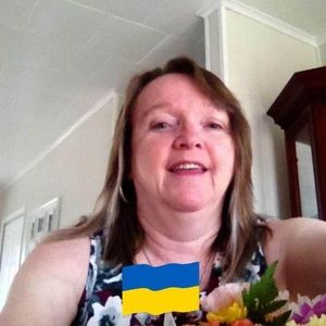 Meet your Posher, Lora